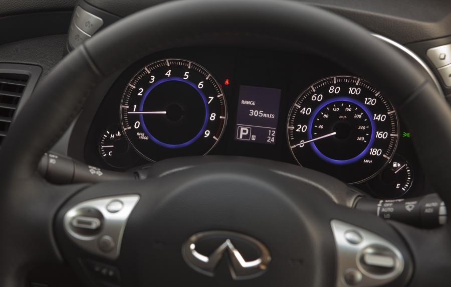  Infiniti FX35 2012 года  (фото 2 из 14)
